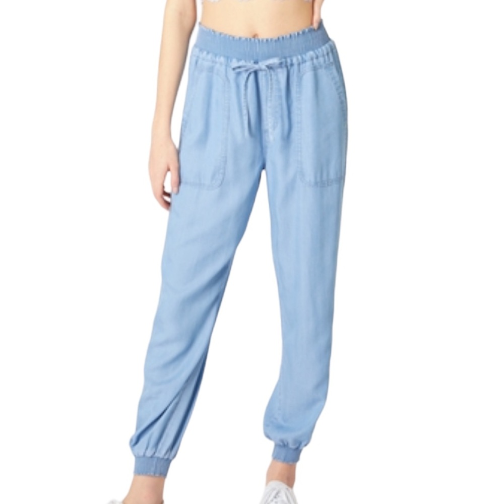 8. Women’s Chambray Jean Jogger Pant
